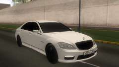 Mercedes-Benz S65 AMG W221 para GTA San Andreas